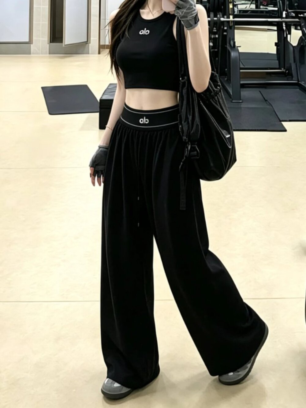 Women's Black Commuting Yoga Pants ALO Yoga🌙Regular inner seam length 30 inches - Picture 1 of 8
